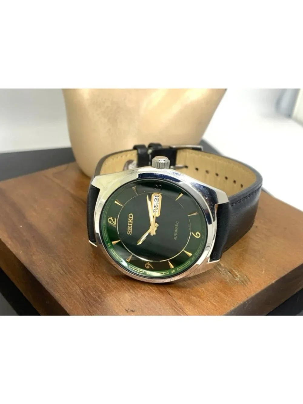 Seiko Men's Watch SNKN69 Automatic Green Dial Day Date Black Leather Strap 43mm